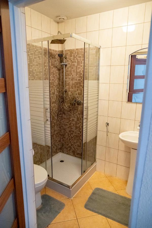 Aparthotel Babilon Krzeszow à Krzeszow  Extérieur photo